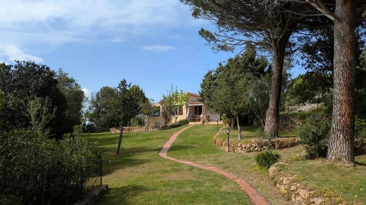 Villetta La Casa Vecchia Baja Sardinia location