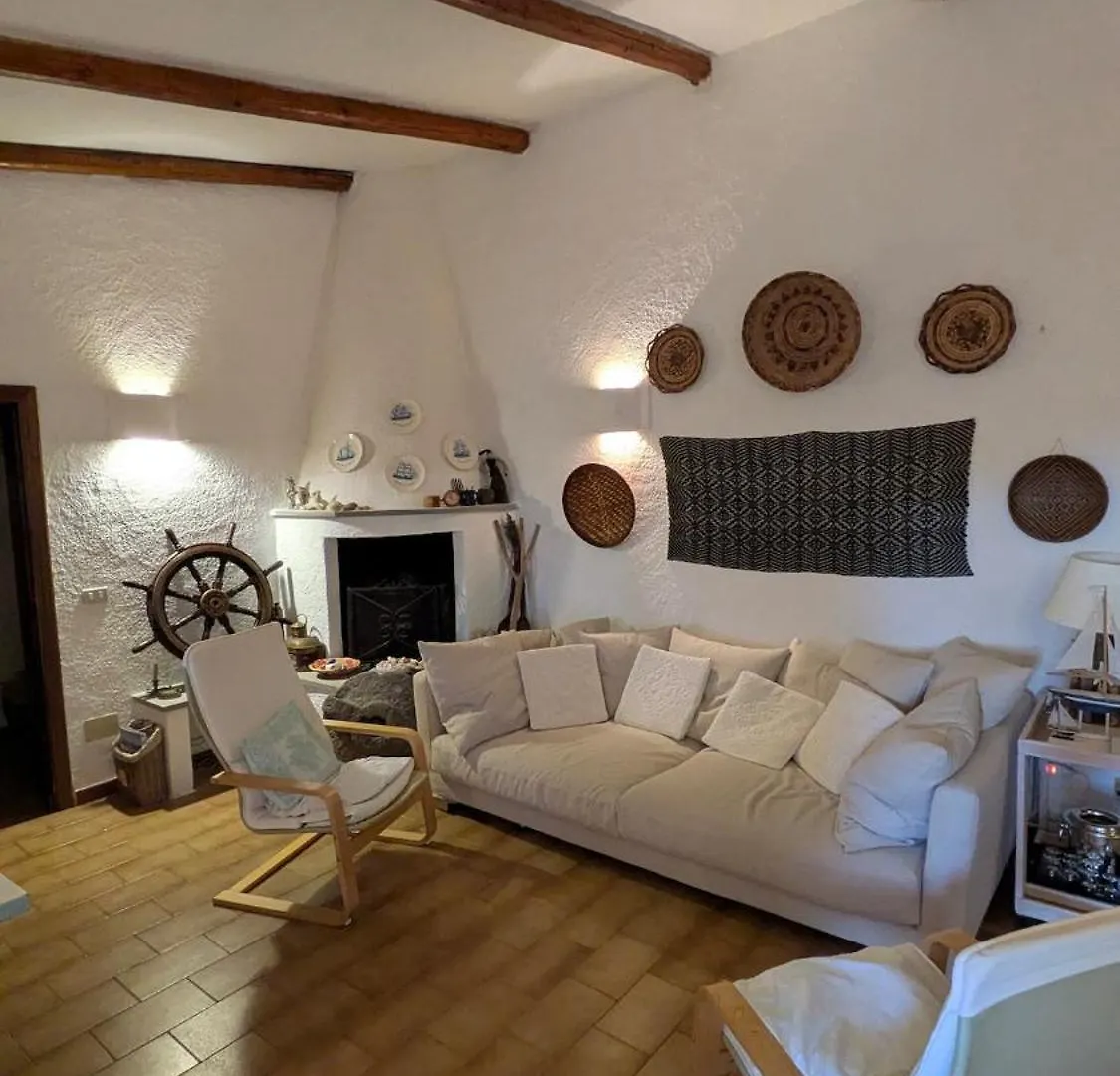 펜션 Villetta La Casa Vecchia Baja Sardinia Cala Bitta 이탈리아