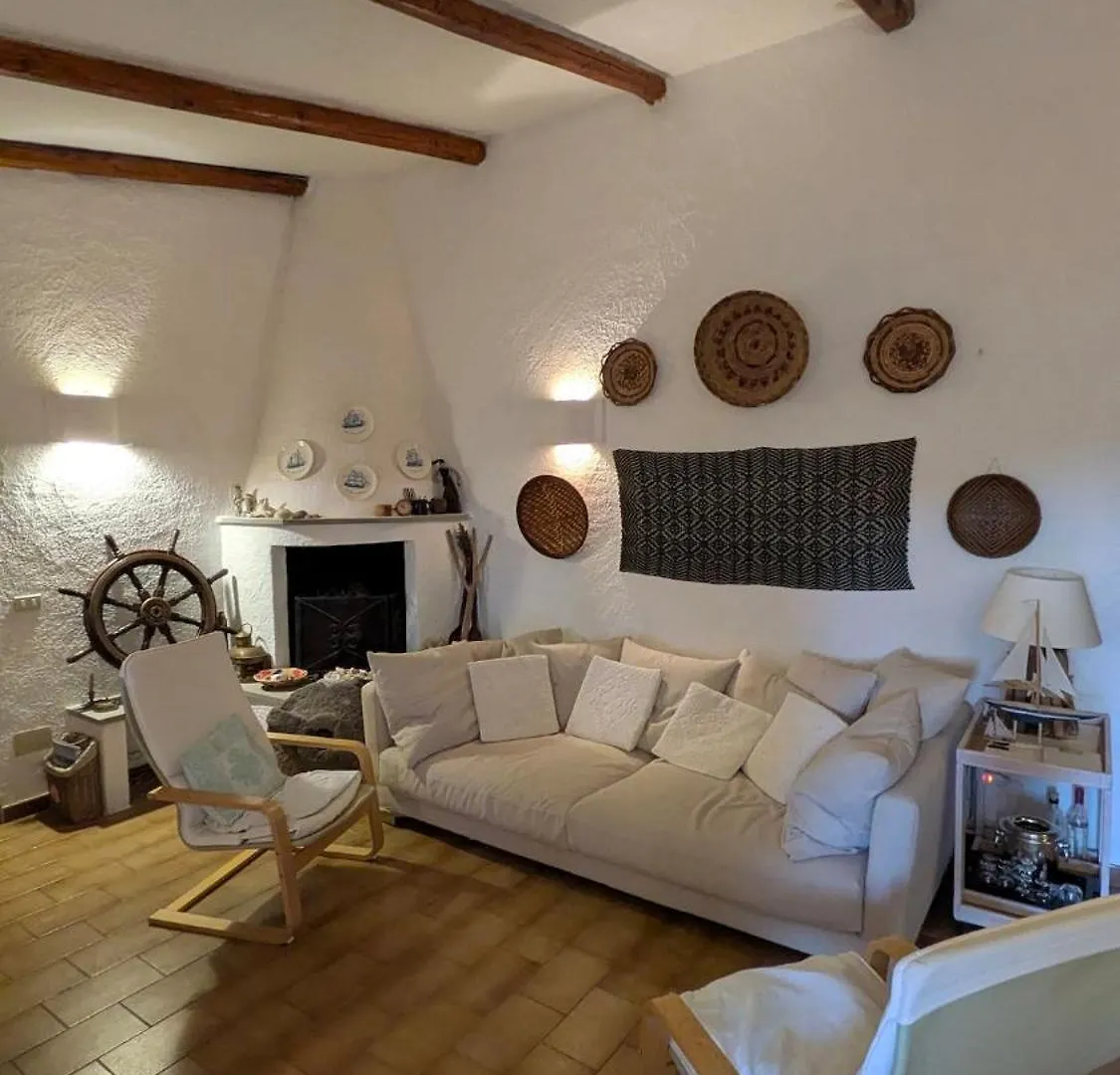 펜션 Villetta La Casa Vecchia Baja Sardinia Cala Bitta 이탈리아